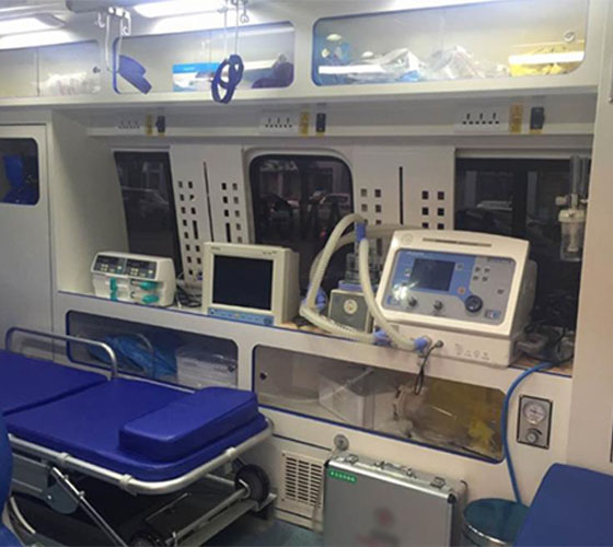 和田县车辆内部展示